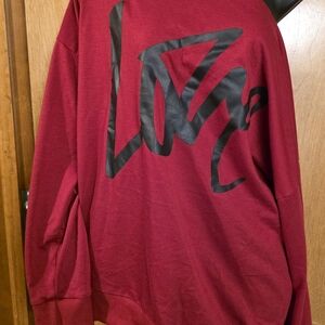Women's Graphic 'Love' Oversized Off-the-shoulder Sweatshirt